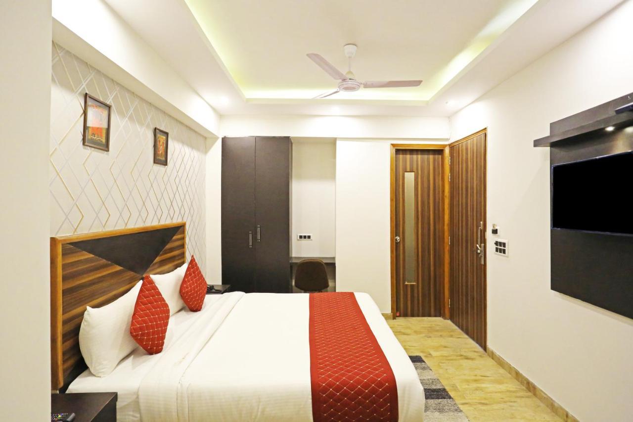 Hotel La Casa Delhi Airport Нью-Делі Екстер'єр фото