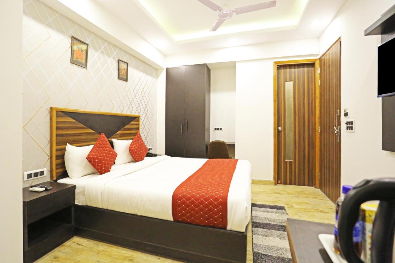 Hotel La Casa Delhi Airport Нью-Делі Екстер'єр фото