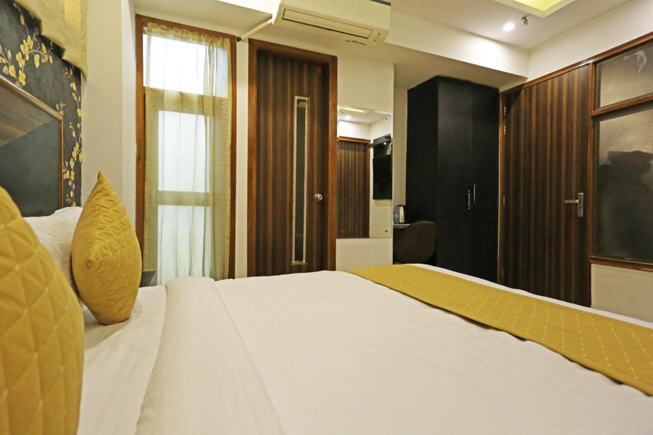 Hotel La Casa Delhi Airport Нью-Делі Екстер'єр фото