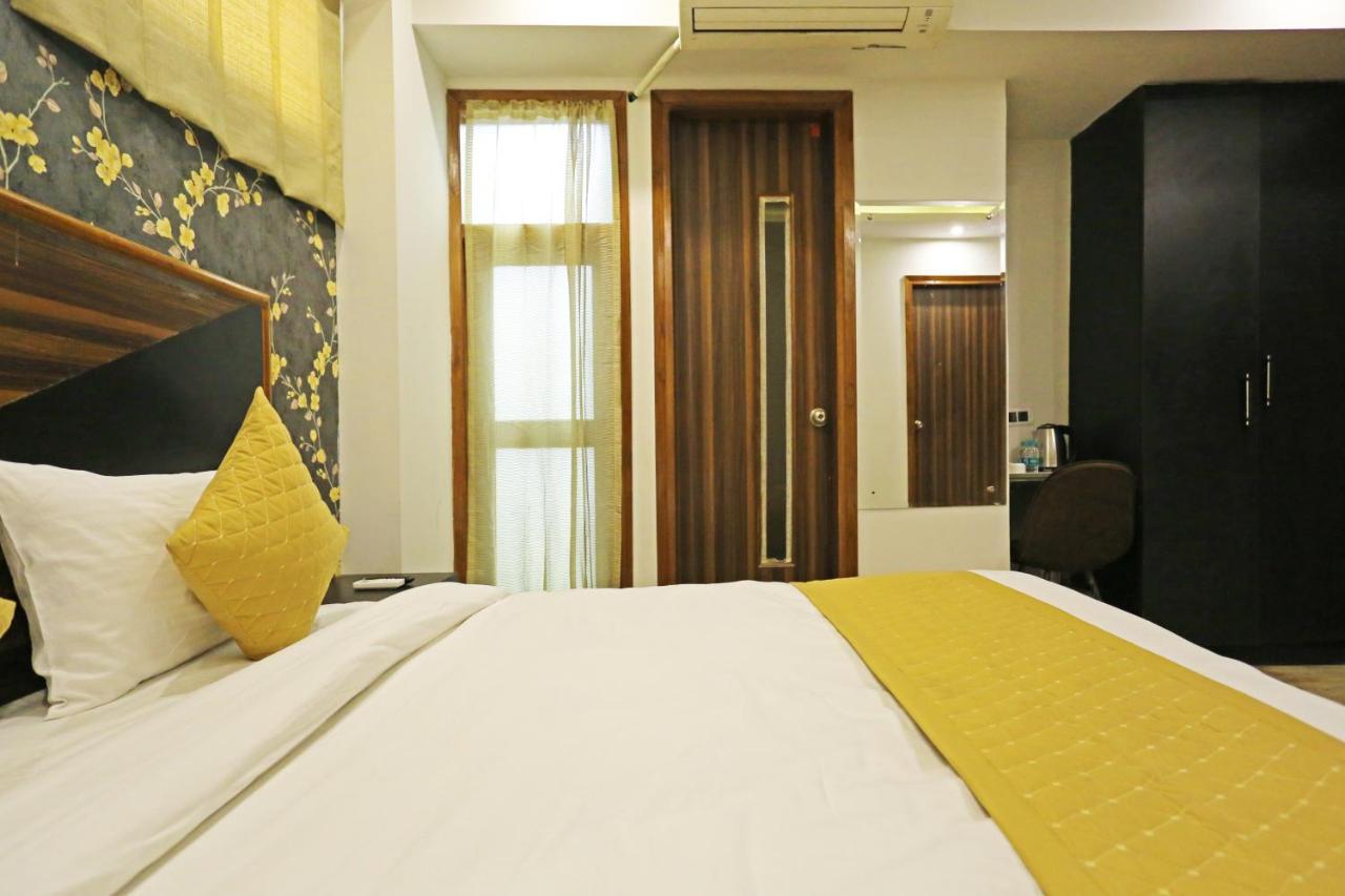 Hotel La Casa Delhi Airport Нью-Делі Екстер'єр фото