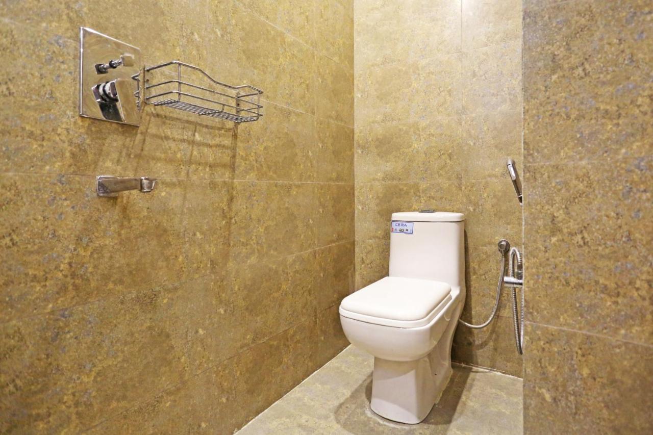Hotel La Casa Delhi Airport Нью-Делі Екстер'єр фото